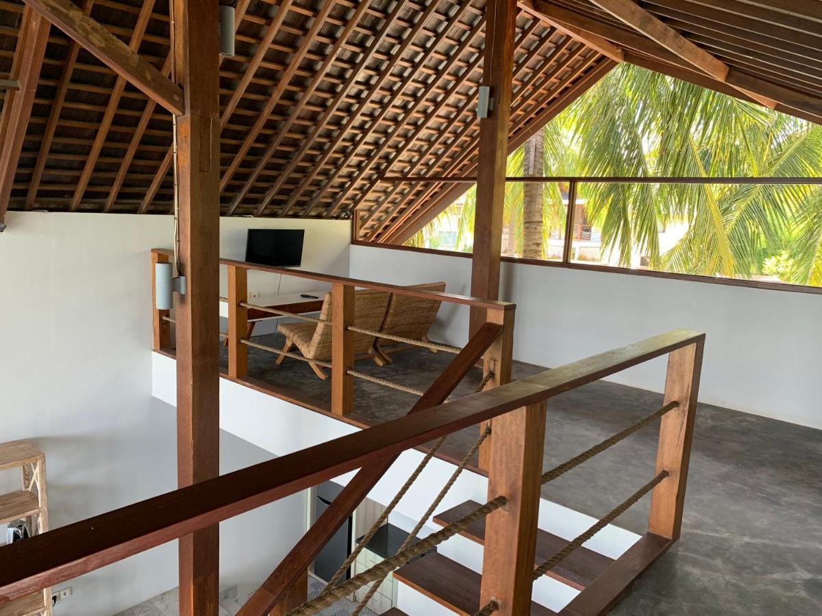 The Club Villas Lombok Sekotong Exterior photo